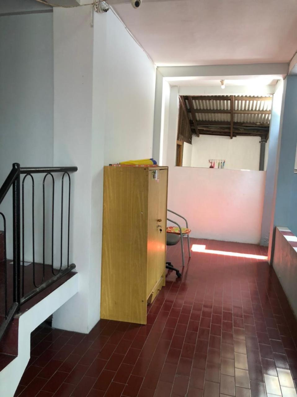 Oyo 90482 Rumah Oma Syariah Kupang  エクステリア 写真